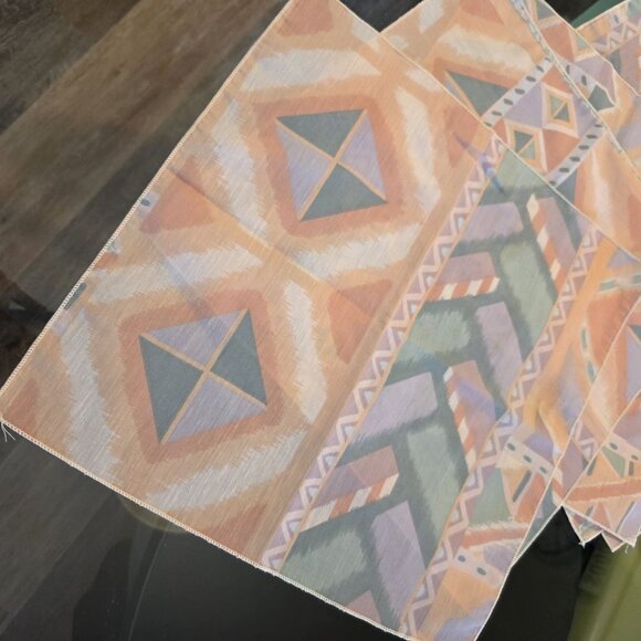 VTG Tribal Ikat Style Fabric Napkins‎ Set Of 6 Peach & Pastel Colors 14.5"x15" - Picture 3 of 11